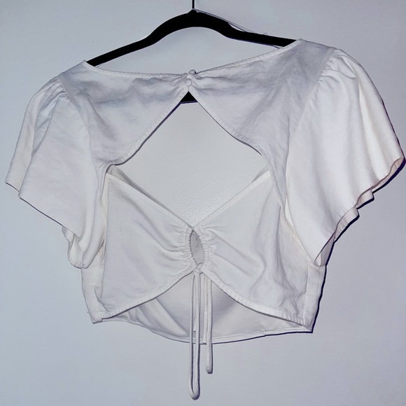 2-Piece Set Ruffled Crop-Top and Skirt - Picture 2 of 3